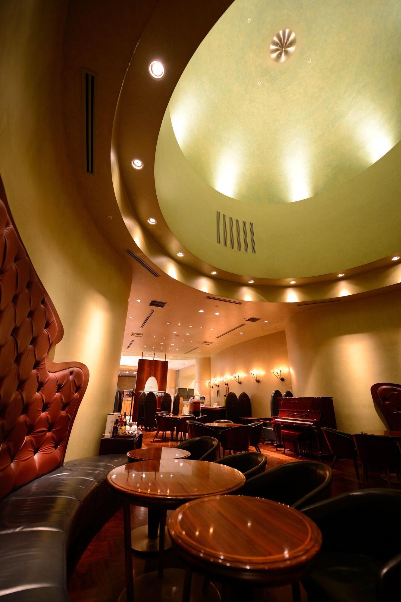 Royton Sapporo Hotel Экстерьер фото The interior of the lounge